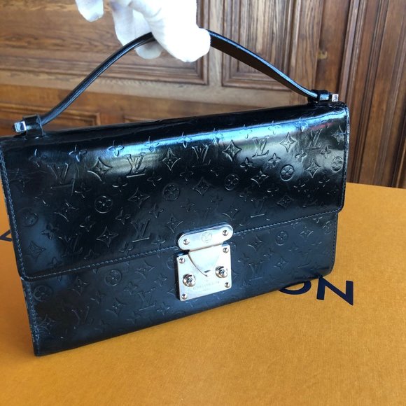 Louis Vuitton Anoushka Black Glace Clutch - Picture 5 of 14